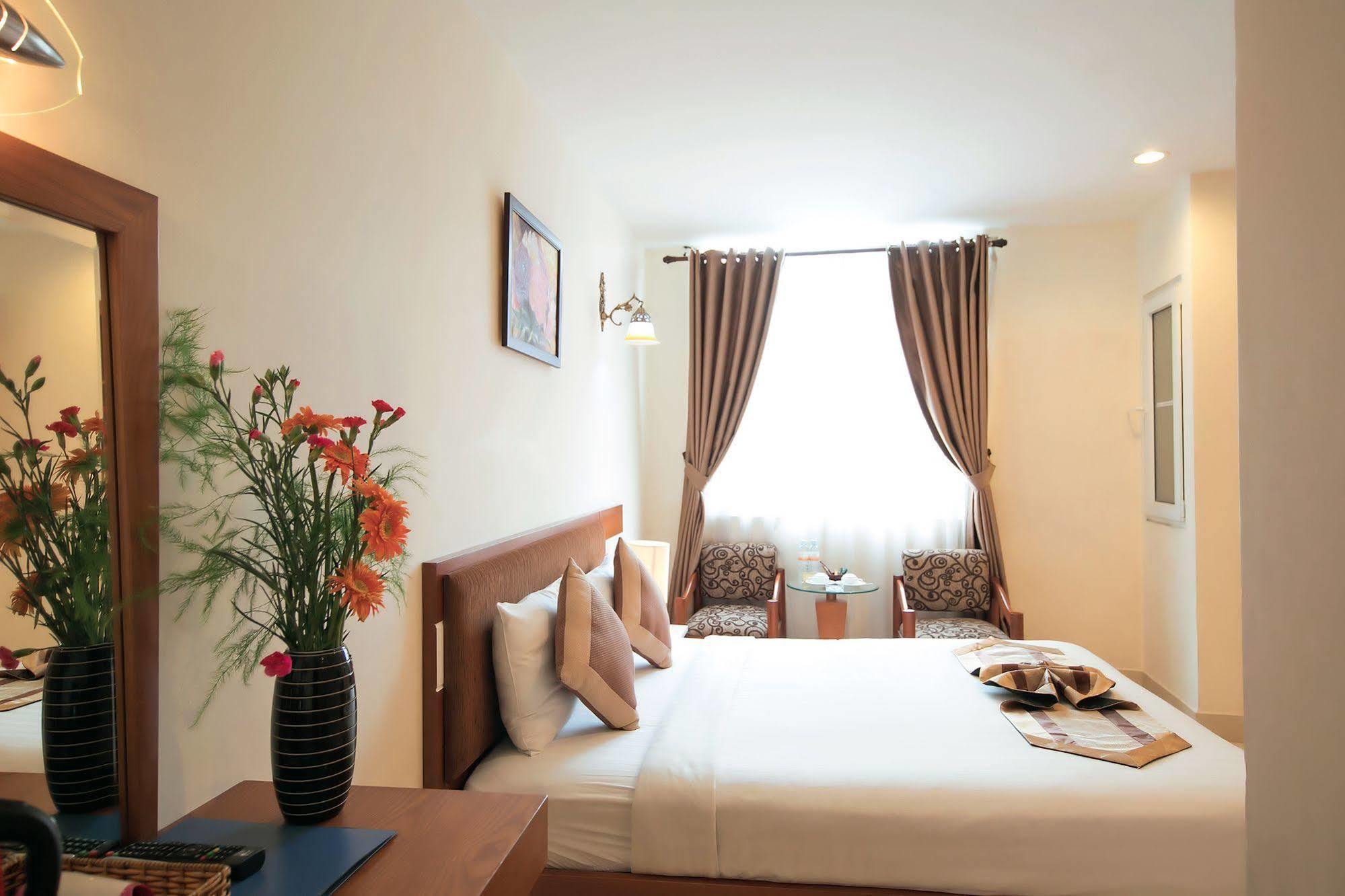 הו צ'י מין סיטי Valentine Hotel Saigon - Bui Vien Street מראה חיצוני תמונה